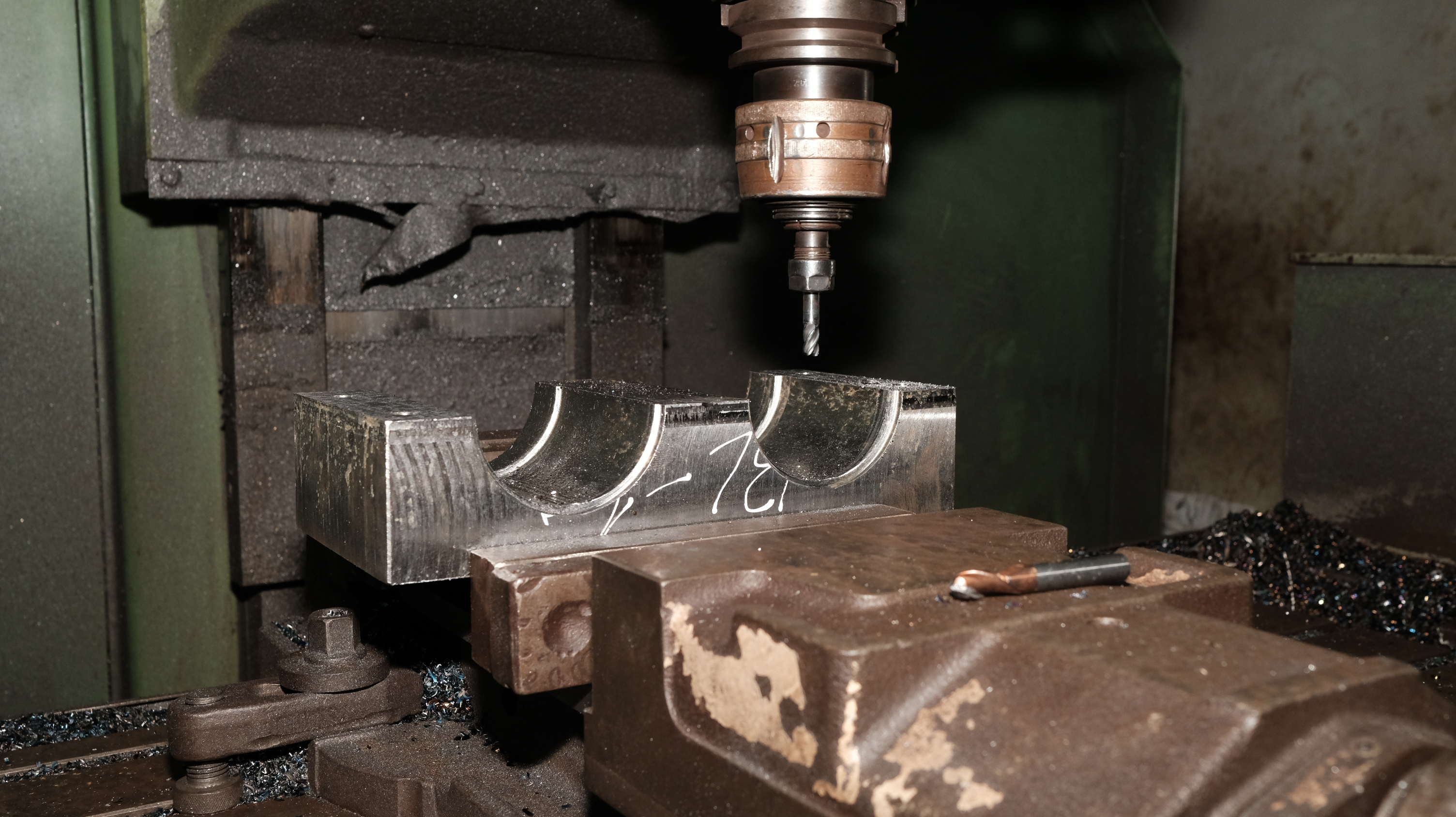 khuôn đúc mẫu bê tông bằng nhựa