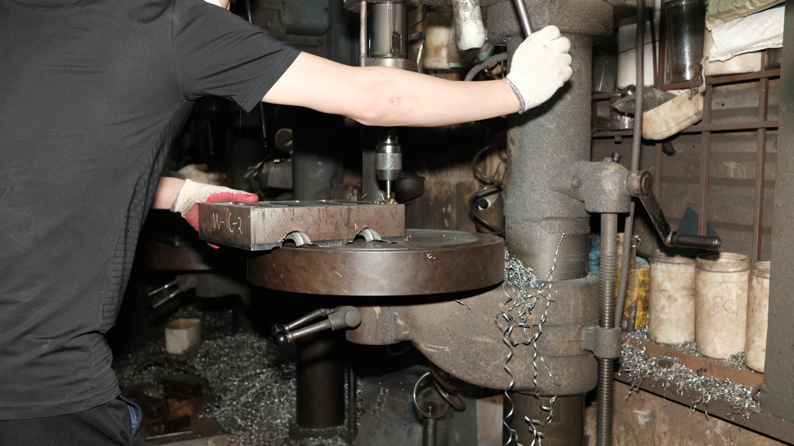 khuôn đúc mẫu vữa 40x40x160 bằng nhựa